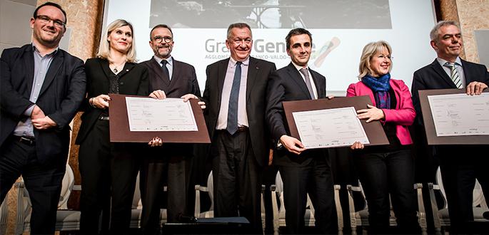 Signature du Projet de territoire Grand Genève 2016-2030, pour une Agglomération franco-valdo-genevoise à vivre et à construire Signature du Projet de territoire Grand Genève 2016-2030, pour une Agglomération franco-valdo-genevoise à vivre et à construire