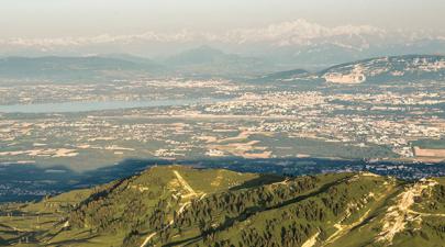 La structuration du bassin franco-genevois par les flux domicile-travail La structuration du bassin franco-genevois par les flux domicile-travail