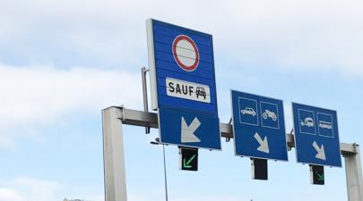 Ouverture d'une voie de circulation réservée au covoiturage à la douane de Thônex-Vallard